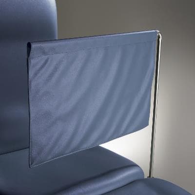 Does this screen come with the holder bar that attaches to the chair ?